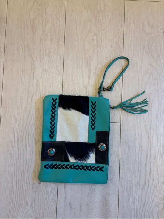 Country Concert Weekend Bundle - Picture 6 of 10